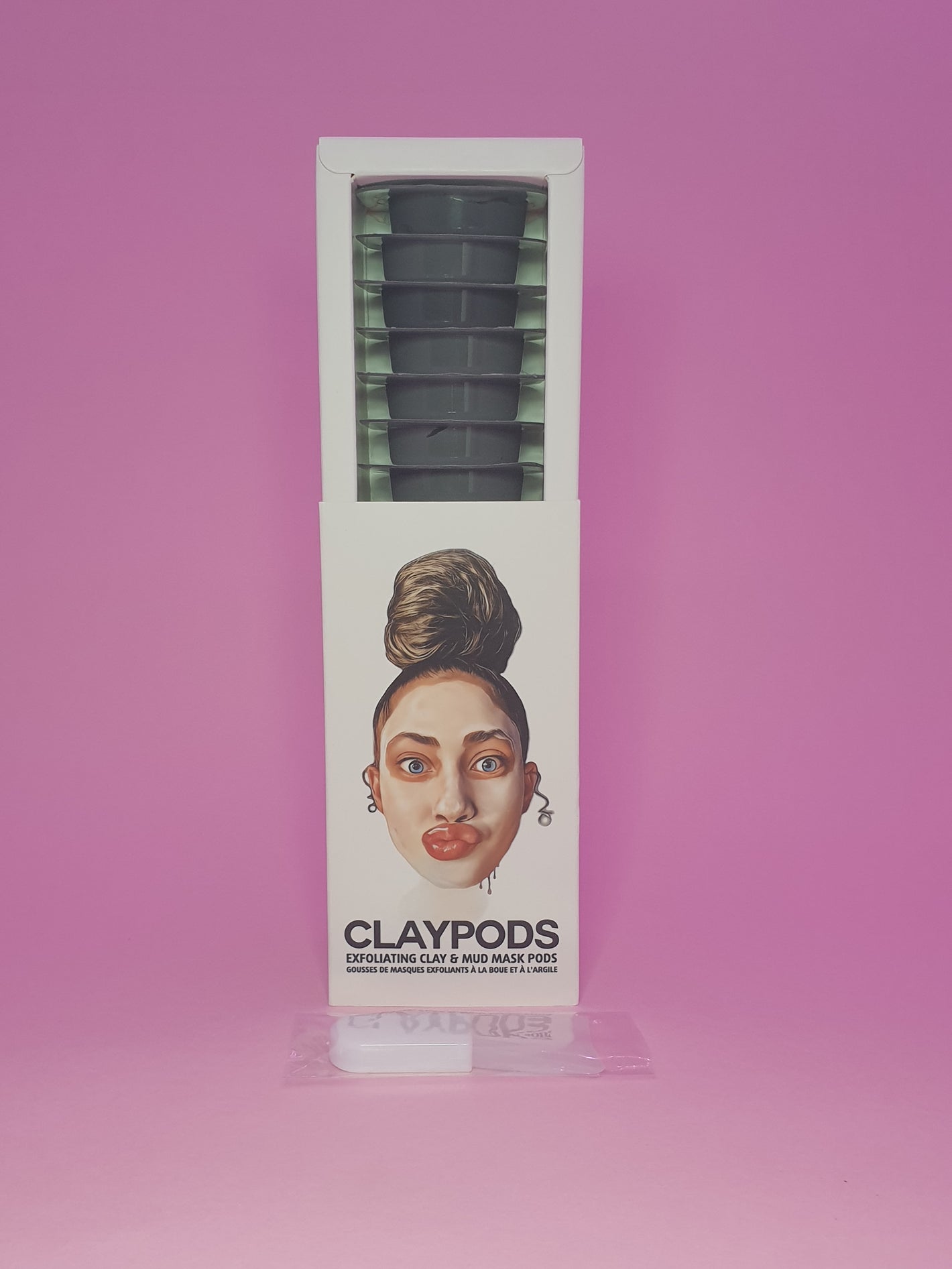 Dead sea clay pods with mud mask brush